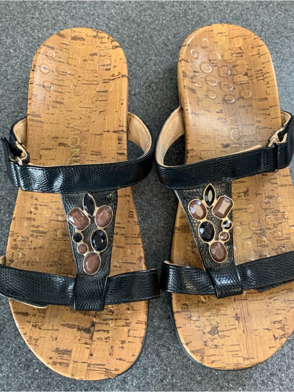 VIONIC Orthotic Viviana Embellished Slide Sandals Size 8 Travel Resort Casual